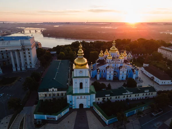 Kyjev, Ukrajina letecký pohled: St. Michaels Golden-Domed klášter — Stock fotografie