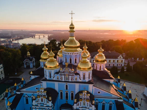 Kijów, Ukraina widok z lotu ptaka: Klasztor Św. Michała Złotej Kopuły — Zdjęcie stockowe