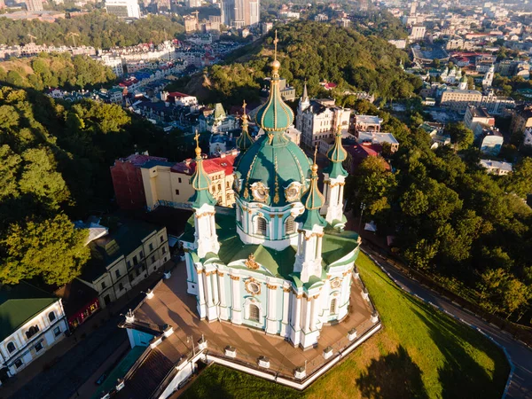 Повітряний вид Київської церкви св. Україна — стокове фото