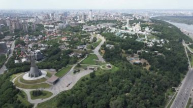 Gündüzleri Kyiv 'in hava görüntüsü. Ukrayna
