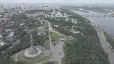 Gündüzleri Kyiv 'in hava görüntüsü. Ukrayna