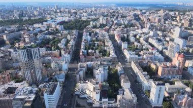 Gündüzleri Kyiv 'in hava görüntüsü. Ukrayna