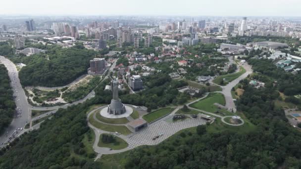 낮에는 Kyiv 를 공중에서 볼 수있다. 우크라이나 — 비디오