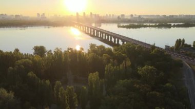 Gündüzleri Kyiv 'in hava görüntüsü. Ukrayna