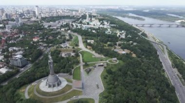 Gündüzleri Kyiv 'in hava görüntüsü. Ukrayna