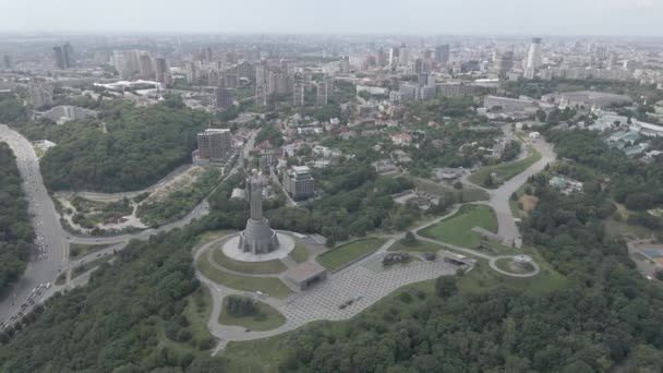 Widok z powietrza na Kijów w dzień. Ukraina — Wideo stockowe