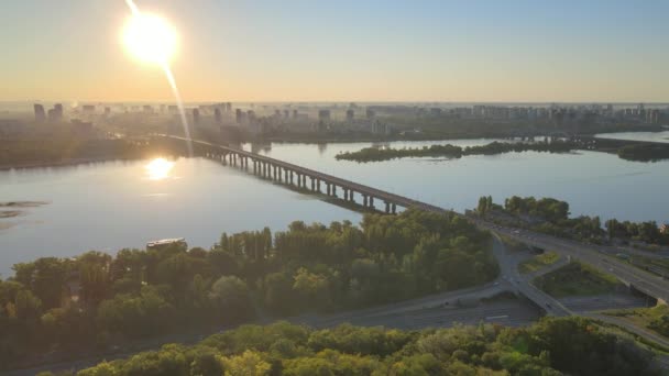 Luchtfoto van Kiev overdag. Oekraïne — Stockvideo