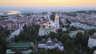 Sabahın köründe Aziz Sophia Kilisesi 'nde. Kyiv. Ukrayna. Hava görünümü