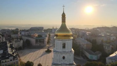 Sabahın köründe Aziz Sophia Kilisesi 'nde. Kyiv. Ukrayna. Hava görünümü