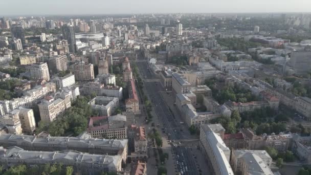 Kiev, Ucrania. Vista aérea. Movimiento lento, plano, gris — Vídeos de Stock