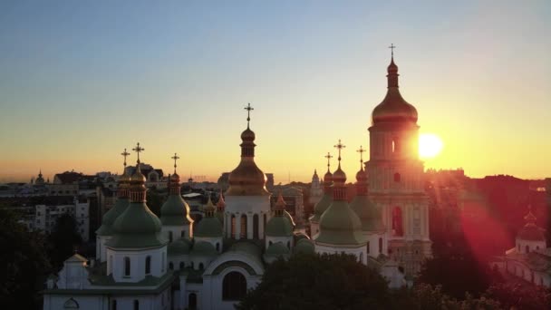 Κίεβο. Ουκρανία. Αεροφωτογραφία: Εκκλησία Αγίας Σοφίας το πρωί της αυγής. — Αρχείο Βίντεο