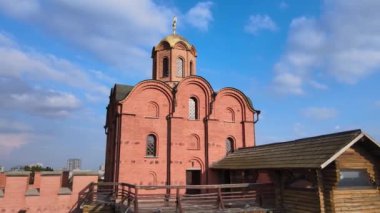 Ukrayna, Kyiv 'in mimarisi: Altın Kapı. Hava görünümü