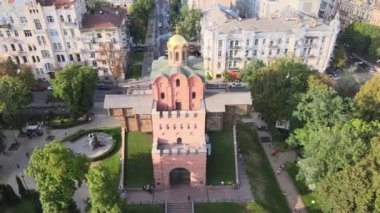 Ukrayna, Kyiv 'in mimarisi: Altın Kapı. Hava görünümü