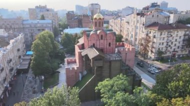 Ukrayna, Kyiv 'in mimarisi: Altın Kapı. Hava görünümü
