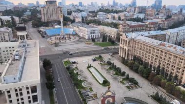 Sabahleyin Independence Meydanı 'nda. Kyiv, Ukrayna. Hava görünümü