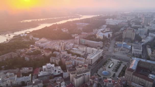 Kiev Kiev Ucrania al amanecer por la mañana. Vista aérea — Vídeos de Stock