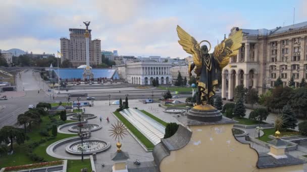 Plaza de la Independencia por la mañana. Kiev, Ucrania. Vista aérea — Vídeos de Stock