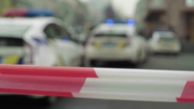 Polis bariyeri: olay yerindeki polis bandı uyarıldı.