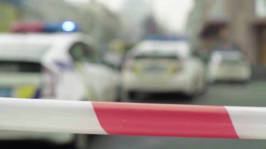 Polis bariyeri: olay yerindeki polis bandı uyarıldı.