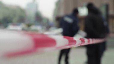 Polis bariyeri: olay yerindeki polis bandı uyarıldı.