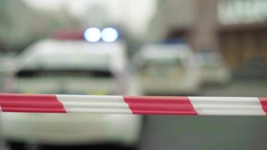 Polis bariyeri: olay yerindeki polis bandı uyarıldı.