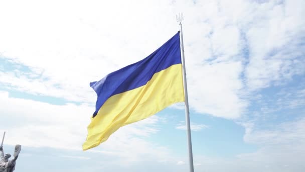 Kyiv - National flag of Ukraine by day. Aerial view. Kiev — Stock Video