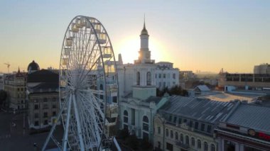 Şafak vakti Kyiv-Podil 'in tarihi bölgesi. Ukrayna. Hava görünümü
