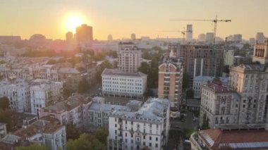 Ukrayna, Kyiv: Sabahın köründe şehir merkezi. Hava görüntüsü. Kiev.