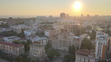 Ukrayna, Kyiv: Sabahın köründe şehir merkezi. Hava görüntüsü. Kiev.