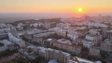 Ukrayna, Kyiv: Sabahın köründe şehir merkezi. Hava görüntüsü. Kiev.