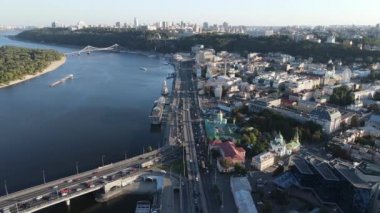 Kyiv - Ukrayna 'nın başkentinin havadan görünüşü. Kiev