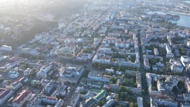 Kyjev - letecký pohled na hlavní město Ukrajiny. Kyjev — Stock video