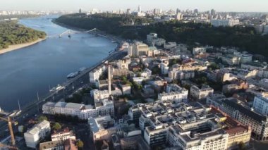 Kyiv - Ukrayna 'nın başkentinin havadan görünüşü. Kiev