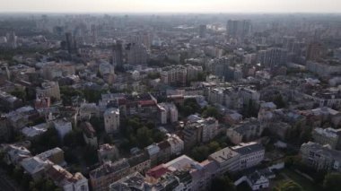 Kyiv - Ukrayna 'nın başkentinin havadan görünüşü. Kiev