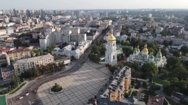 Kyiv - Ukrayna 'nın başkentinin havadan görünüşü. Kiev