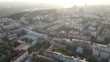 Kyiv - Ukrayna 'nın başkentinin havadan görünüşü. Kiev