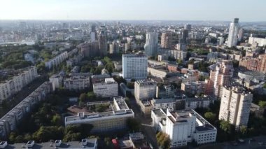 Kyiv - Ukrayna 'nın başkentinin havadan görünüşü. Kiev