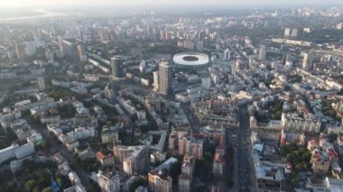 Kyiv - Ukrayna 'nın başkentinin havadan görünüşü. Kiev