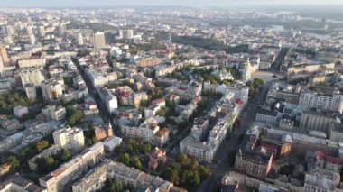 Kyiv - Ukrayna 'nın başkentinin havadan görünüşü. Kiev