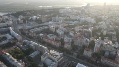 Kyiv - Ukrayna 'nın başkentinin havadan görünüşü. Kiev