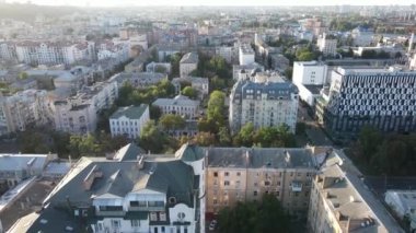 Kyiv - Ukrayna 'nın başkentinin havadan görünüşü. Kiev