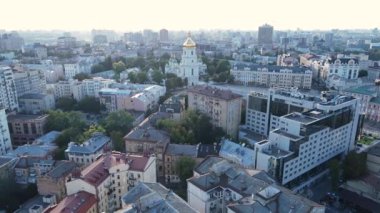 Kyiv - Ukrayna 'nın başkentinin havadan görünüşü. Kiev
