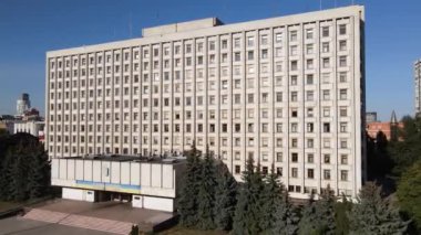 Ukrayna Merkez Seçim Komisyonu 'nun Kyiv' deki binası. Havadan. Yavaş çekim
