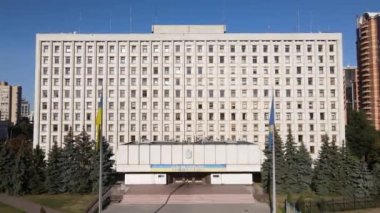 Ukrayna Merkez Seçim Komisyonu 'nun Kyiv' deki binası. Havadan. Yavaş çekim
