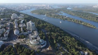 Kyiv şehri, Ukrayna. Hava görüntüsü, Kiev. Yavaş çekim