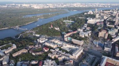 Kyiv şehri, Ukrayna. Hava görüntüsü, Kiev. Yavaş çekim