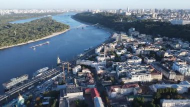 Kyiv şehri, Ukrayna. Hava görüntüsü, Kiev. Yavaş çekim