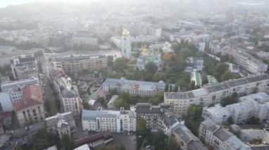 Ukrayna, Kyiv şehri. Hava görüntüsü, yavaş çekim