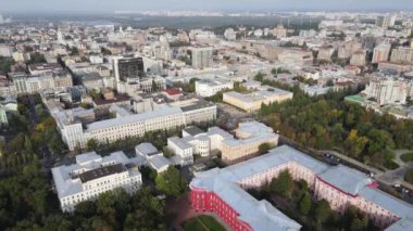 Ukrayna, Kyiv şehri. Hava görüntüsü, yavaş çekim
