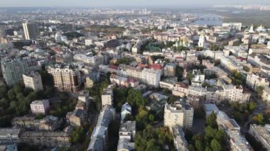 Ukrayna, Kyiv şehri. Hava görüntüsü, yavaş çekim